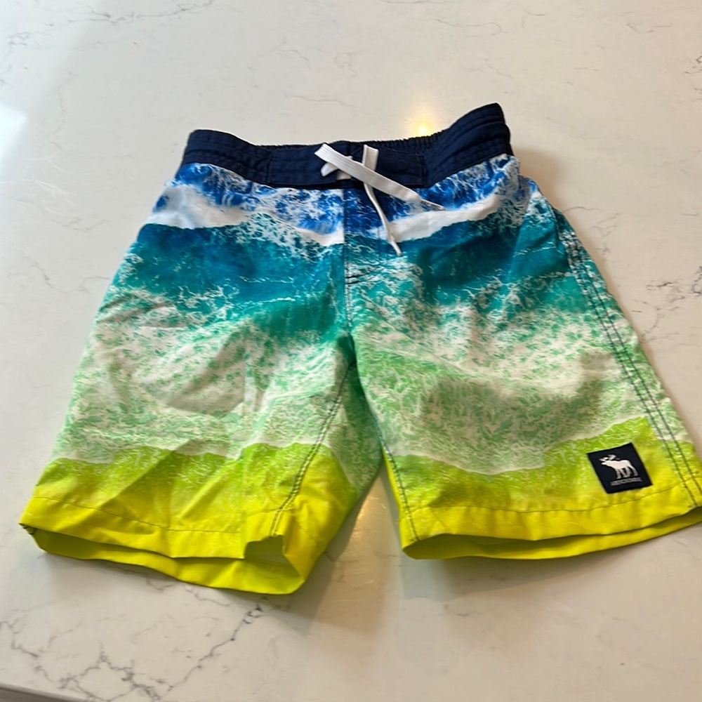 Abercrombie kids swim trunks size 7/8